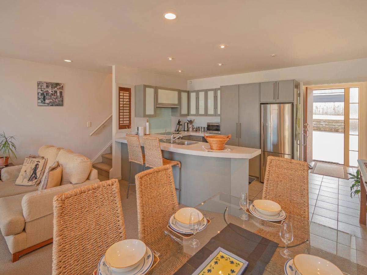 Tairua Waterfront Retreat - Tairua Apartment Ngoại thất bức ảnh